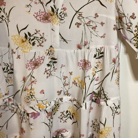 Vero Moda Women's Mini Floral Dress Size M Ruffles Bell Sleeves V-Neck - Picture 3 of 10